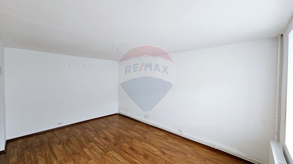 Apartament 4 Camere Precista