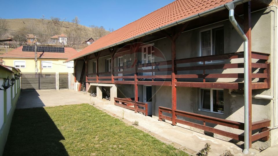 4 room House / Villa for sale