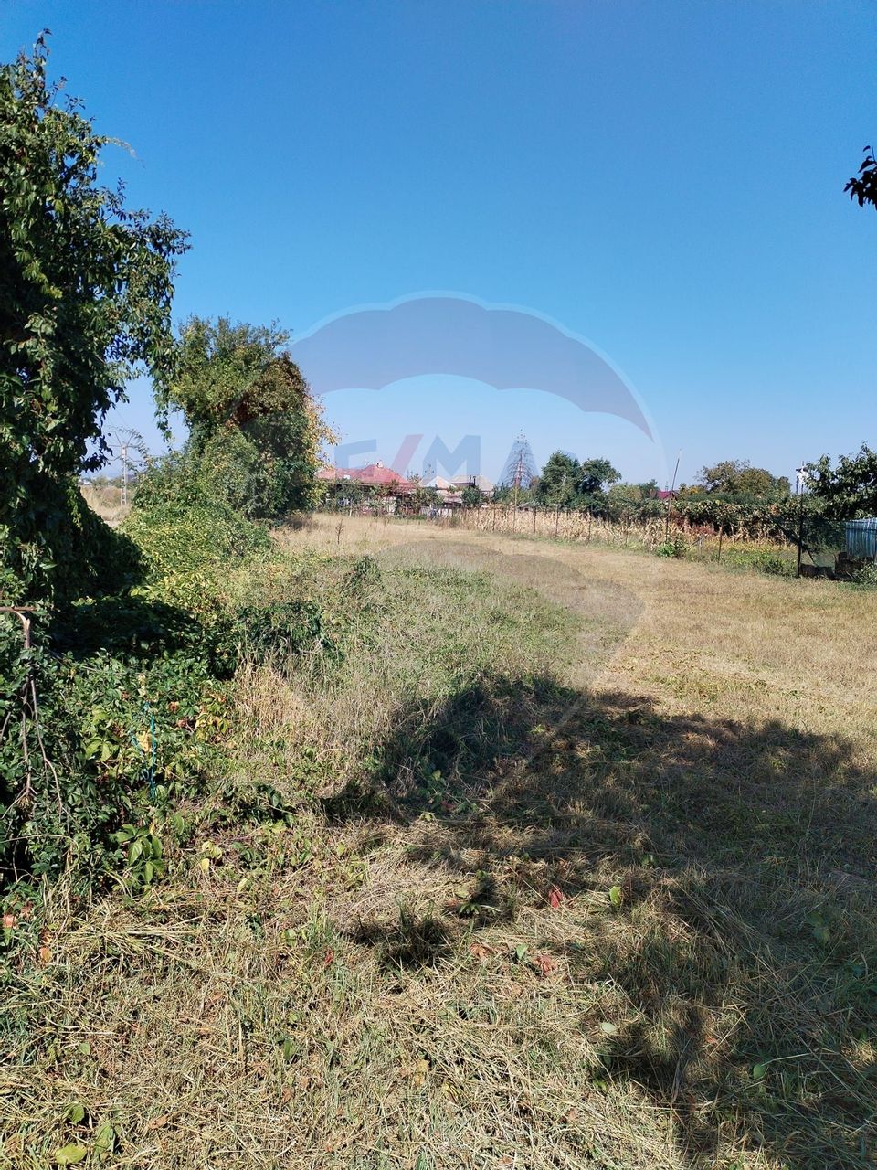 Land 1,035sqm Roznov / Strada Șes