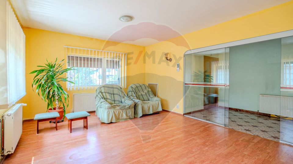 10 room House / Villa for sale