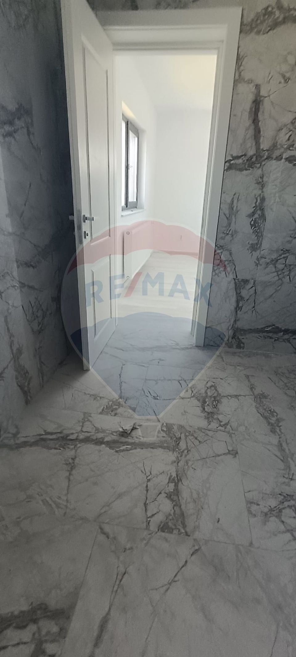 5 room House / Villa for sale