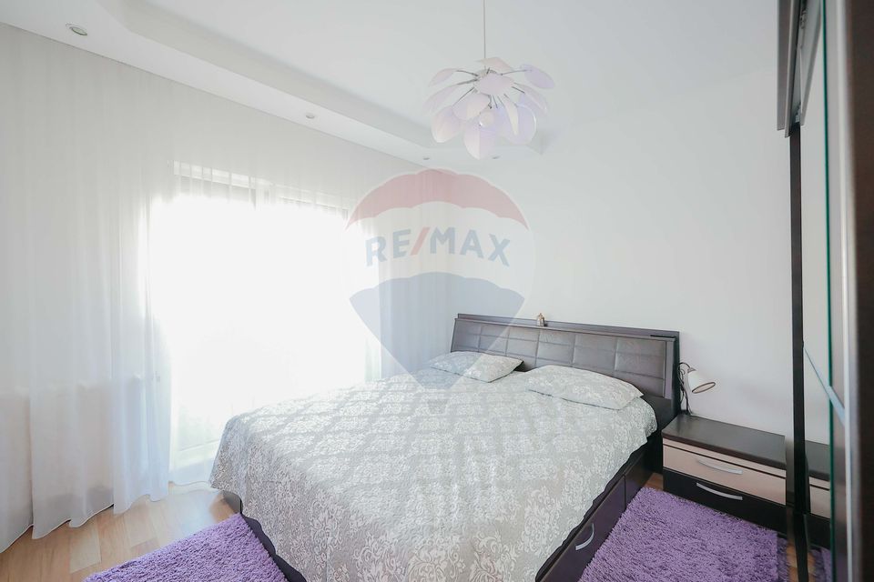 3 room Apartment for sale, Decebal area