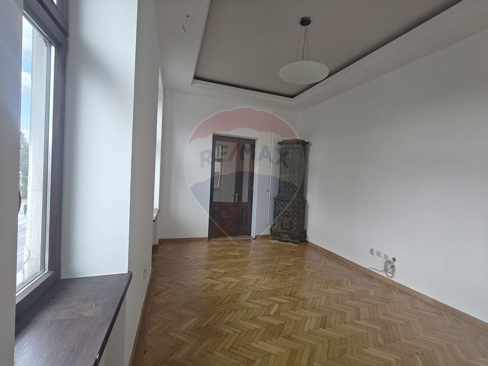 59sq.m Office Space for rent, Ultracentral area