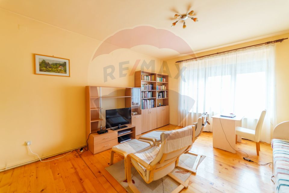 6 room House / Villa for sale, Aradul Nou area