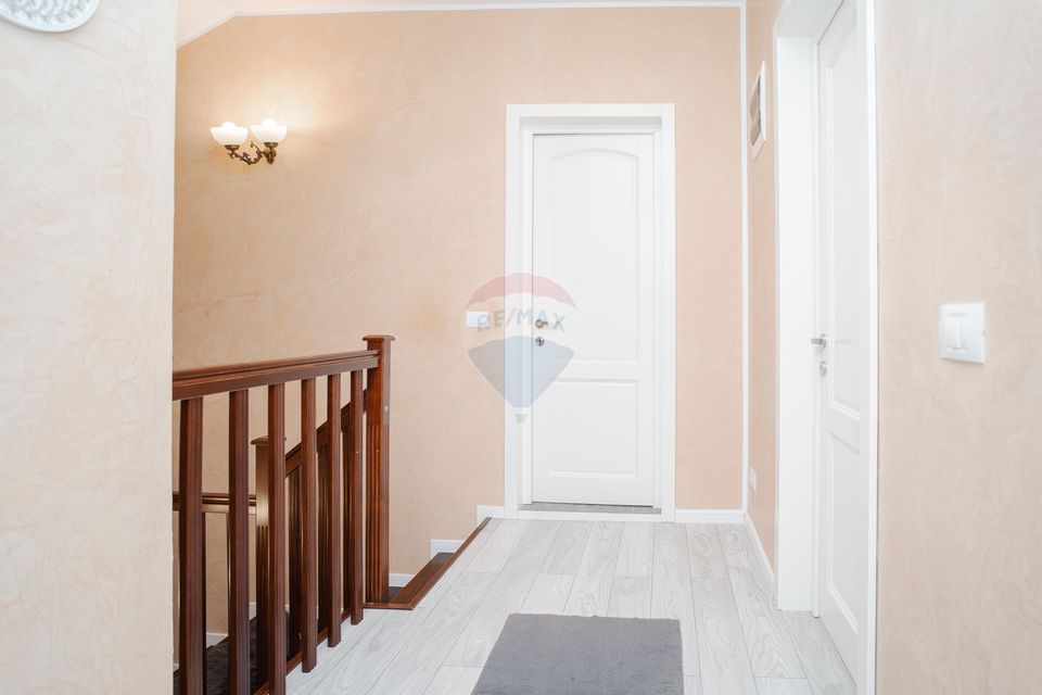 4 room House / Villa for sale