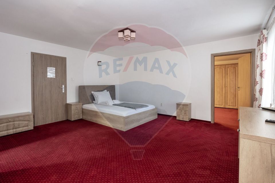 21 room Hotel / Pension for rent, Central area
