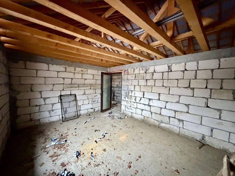 5 room House / Villa for sale