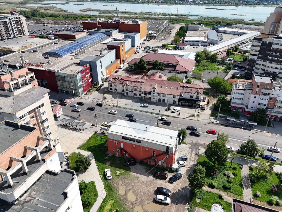 Clădire individuală de vânzare în zona Stefan cel Mare