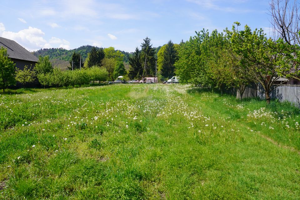 Teren 4,076mp Sarasau