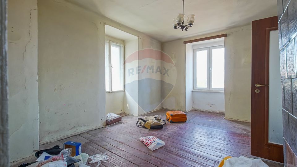 5 room Apartment for sale, Central area