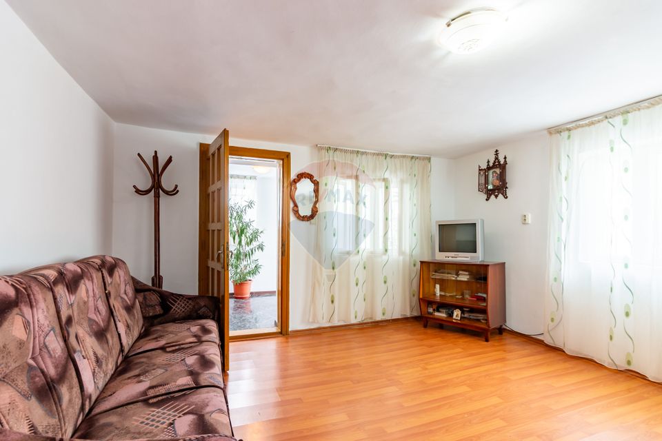 Casă / Vilă de vânzare Picior de Munte, Dambovita