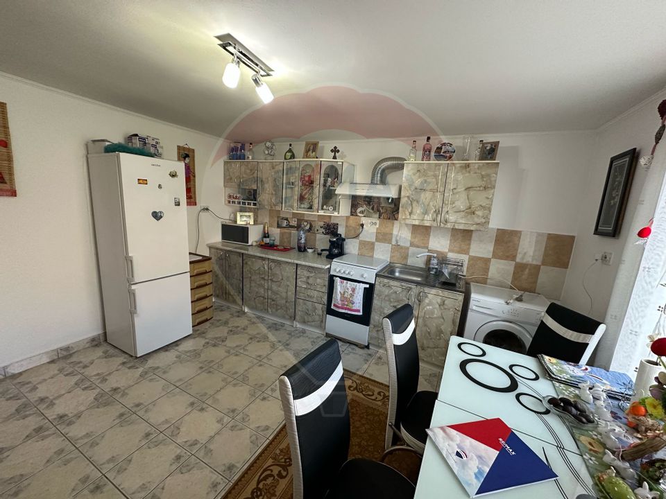 Vanzare casă noua in loc Felnac cu teren de 1190mp