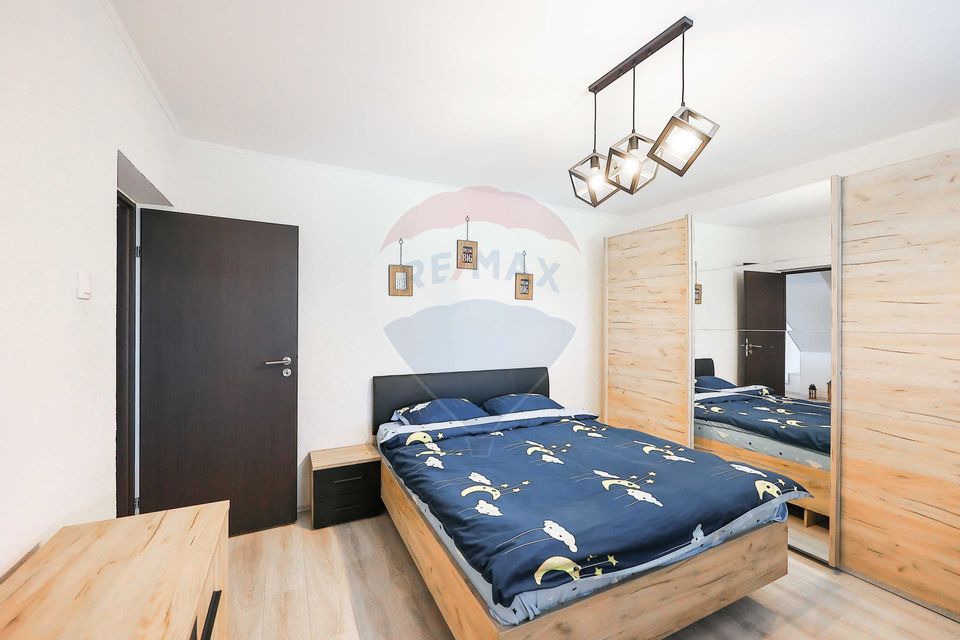 Casă Modernă cu 5 Camere și Design Elegant în Nojorid, Lângă Oradea