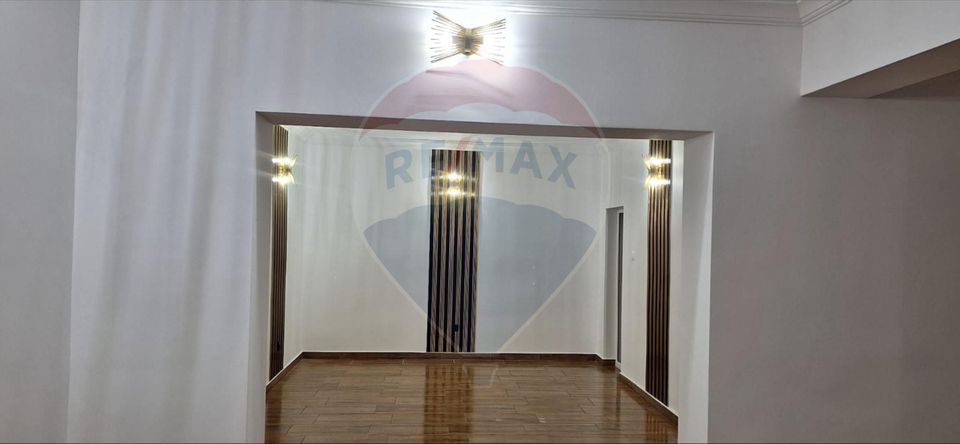 80sq.m Commercial Space for rent