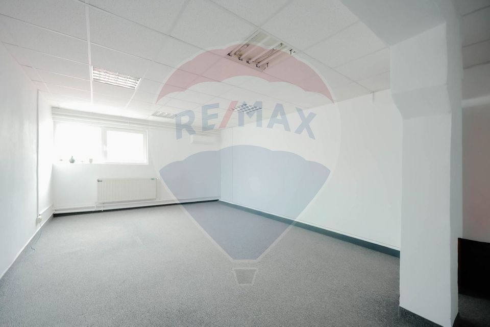 1,249.08sq.m Industrial Space for sale, Exterior Vest area