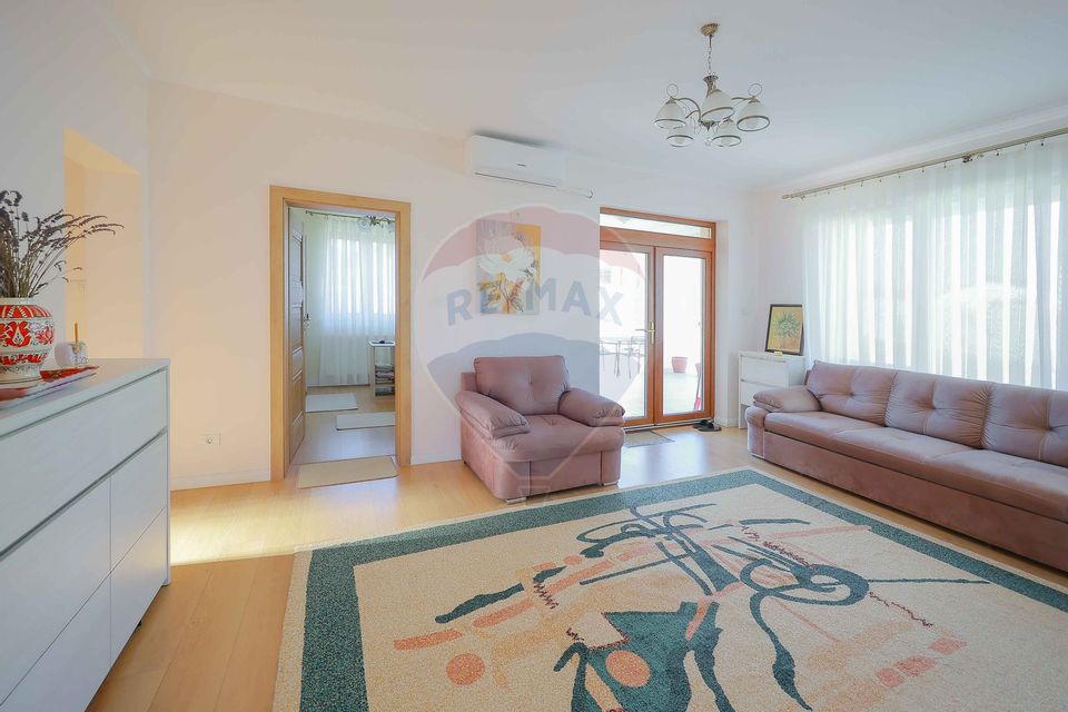 5 room House / Villa for sale
