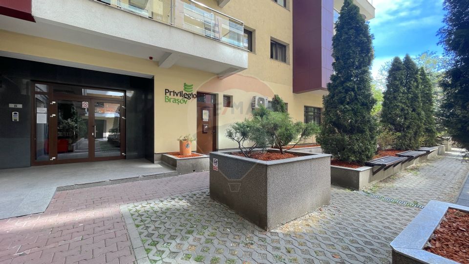 Apartament modern cu 2 camere - Complex Privilegio, zona Județean