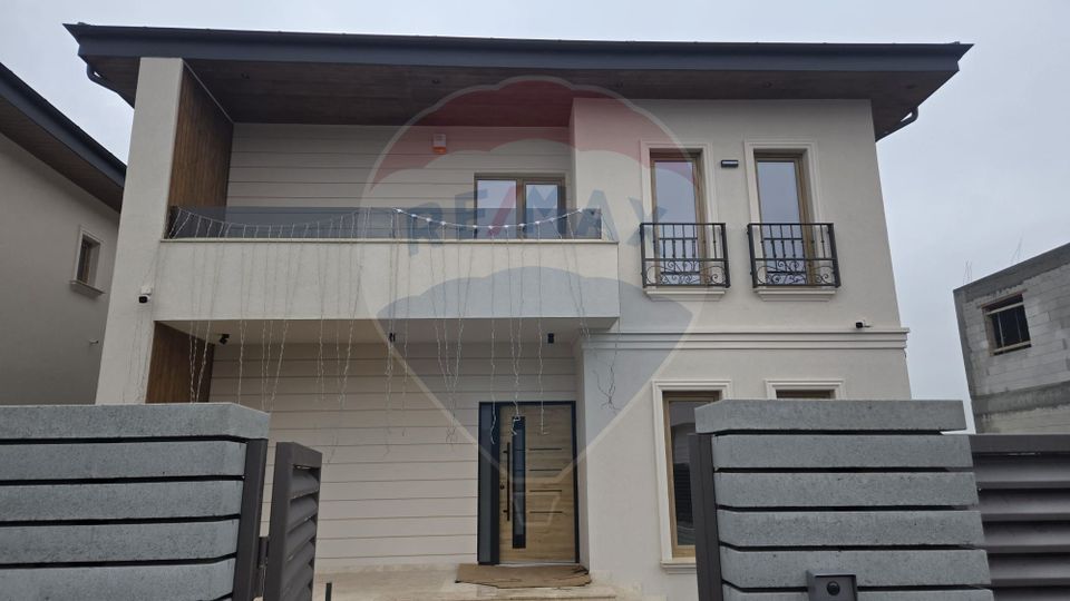 5 room House / Villa for sale