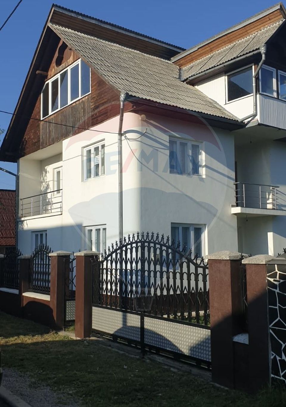 6 room House / Villa for sale