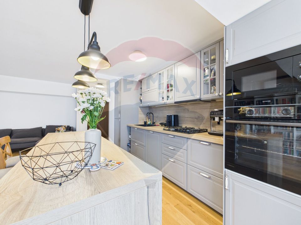 Apartament Ultrafinisat cu 4 camere de vanzare in zona Chisinau