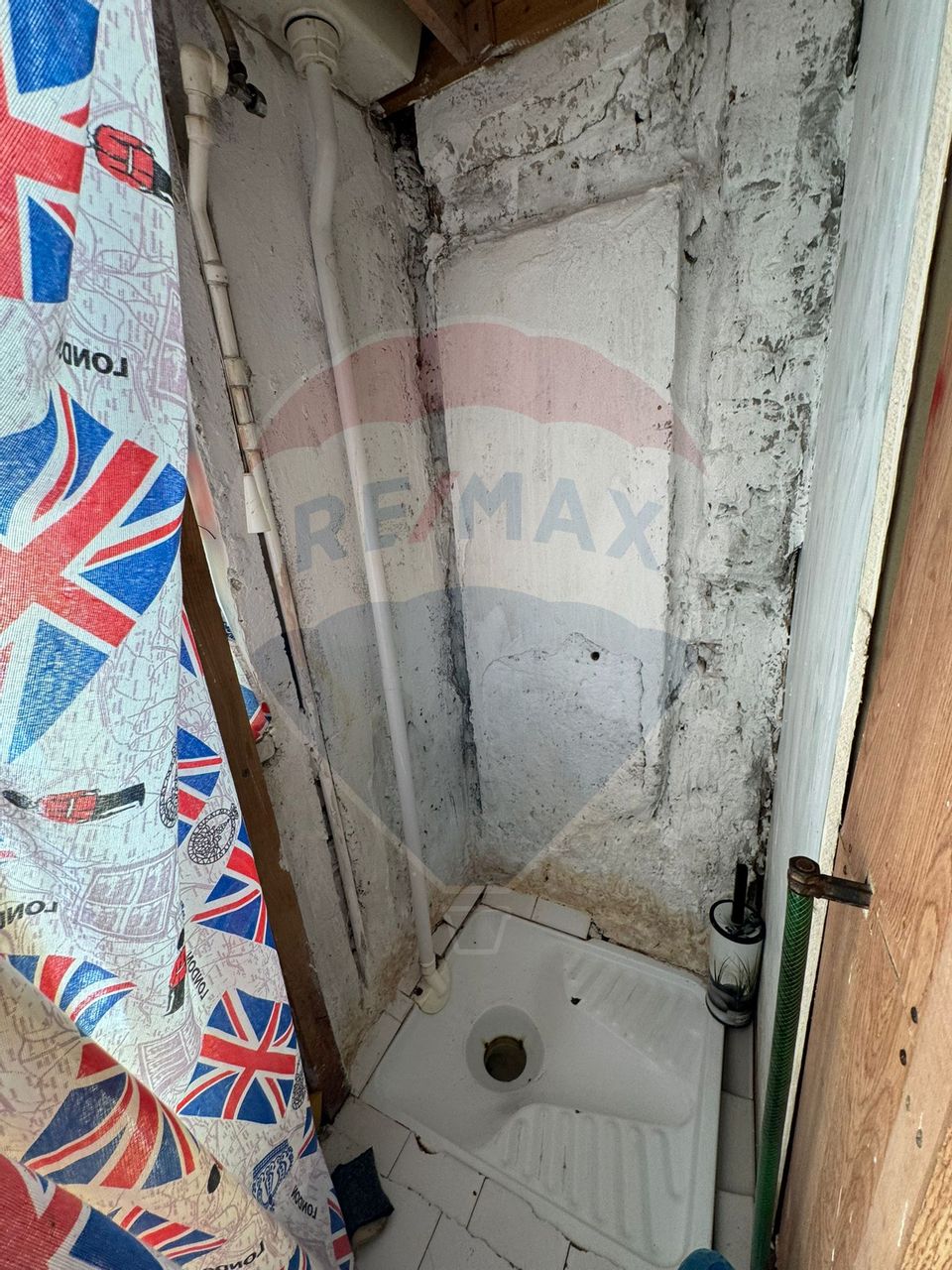 Camera camin în zona Centrală 0% comision