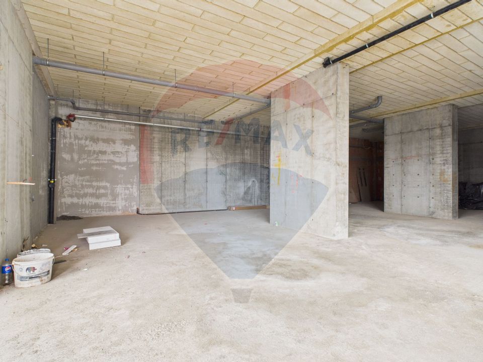 Spatiu comercial de închiriat- Pipera, proiect nou de la dezvoltator