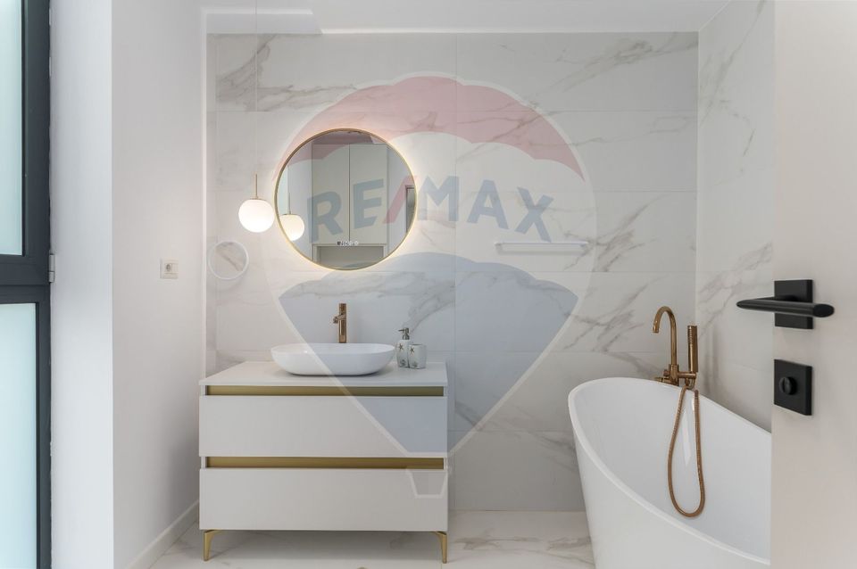 6-room smart villa with rooftop pool – for rent