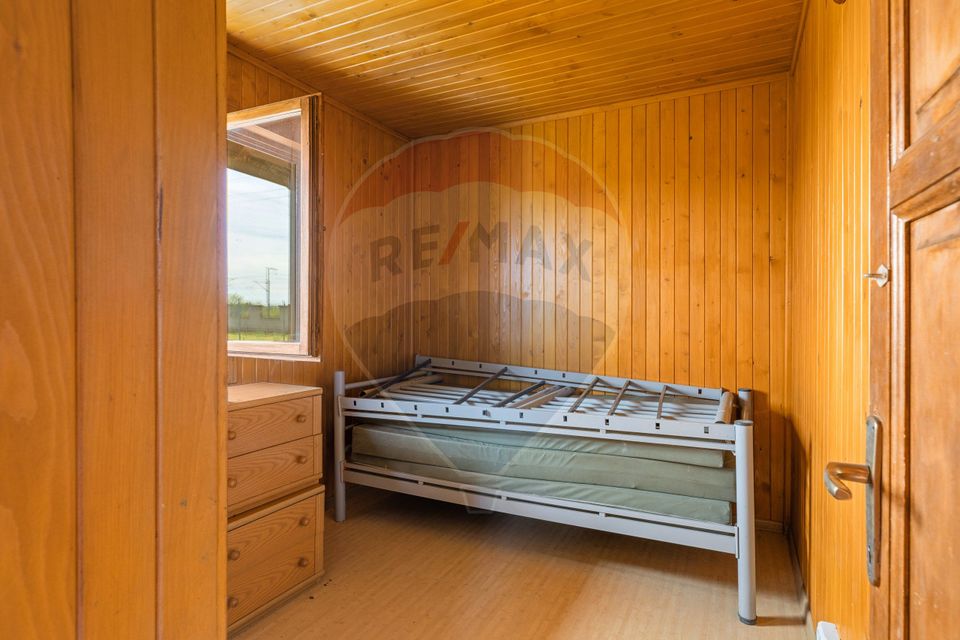 Apartament de închiriat la casă, cu 3 camere – zona Nord-Est, Șofronea
