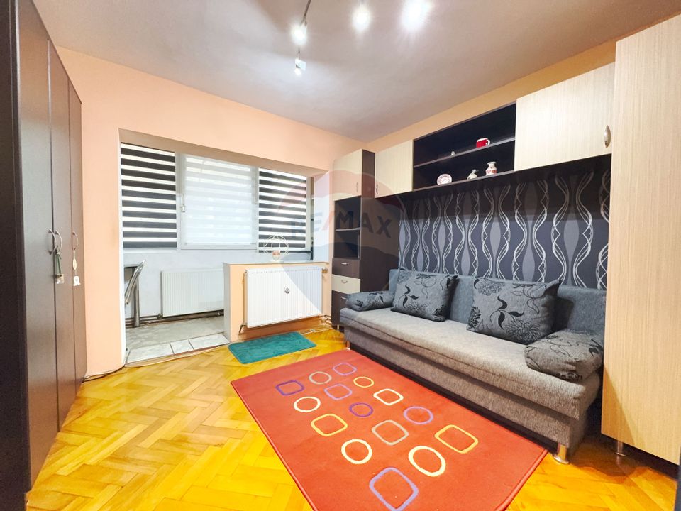Apartament cu 3 camere, decomandat, pe strada Orșova - confort, eficie