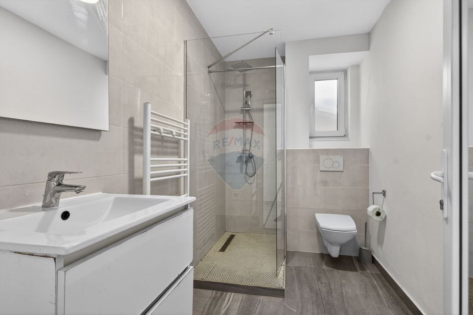 6 room House / Villa for sale