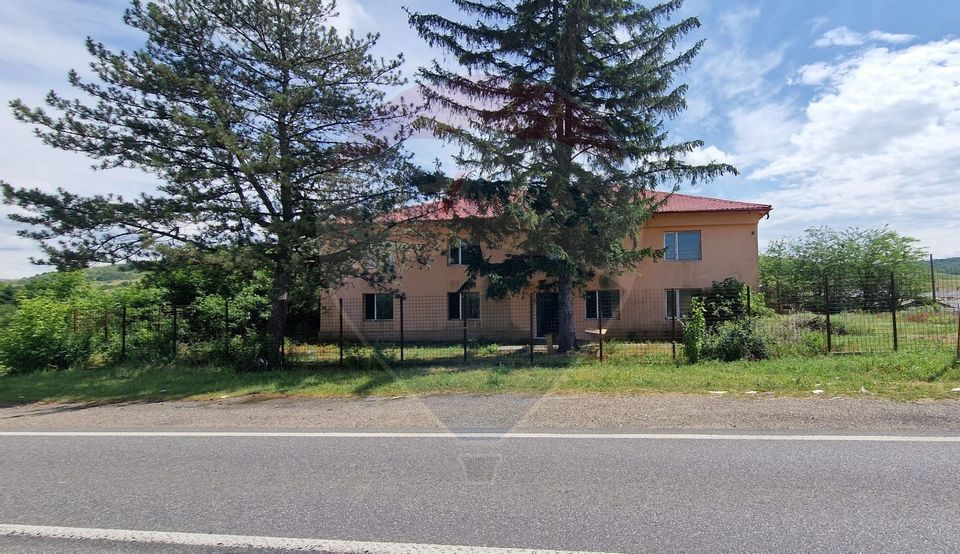 600sq.m Office Space for sale