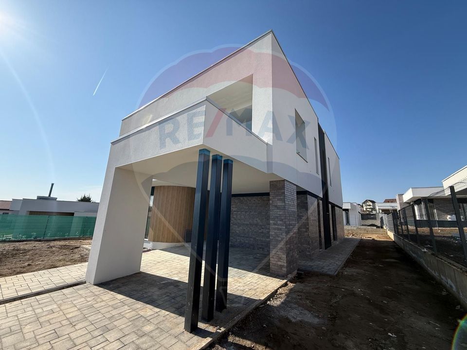De vânzare casă 5 camere  în zona Dealuri Oradea