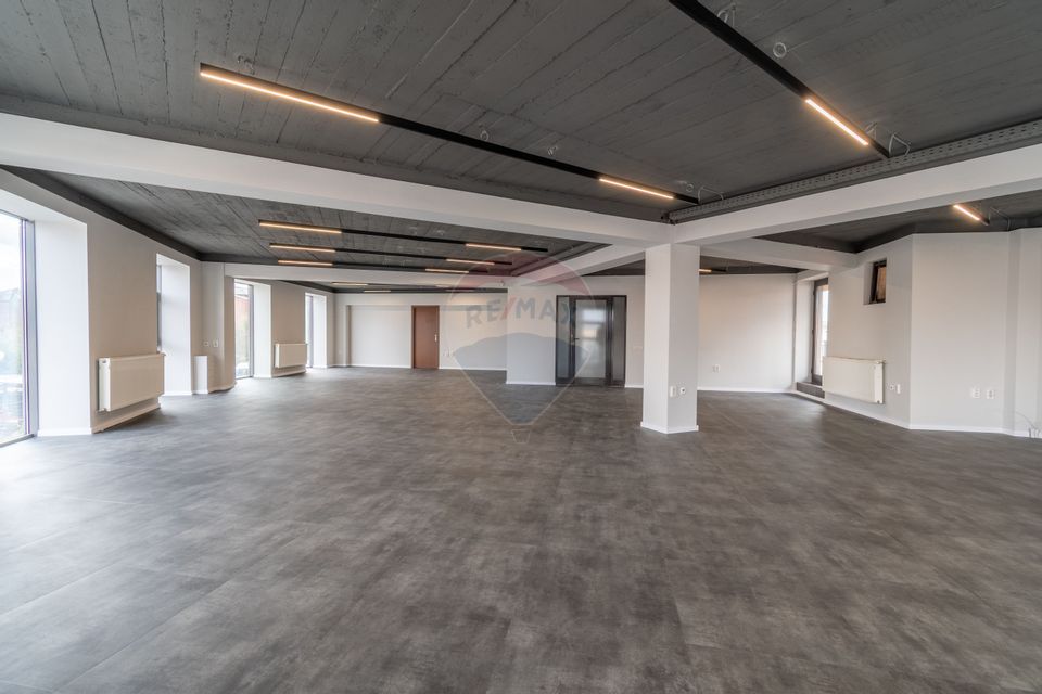 240sq.m Office Space for rent, Gara area