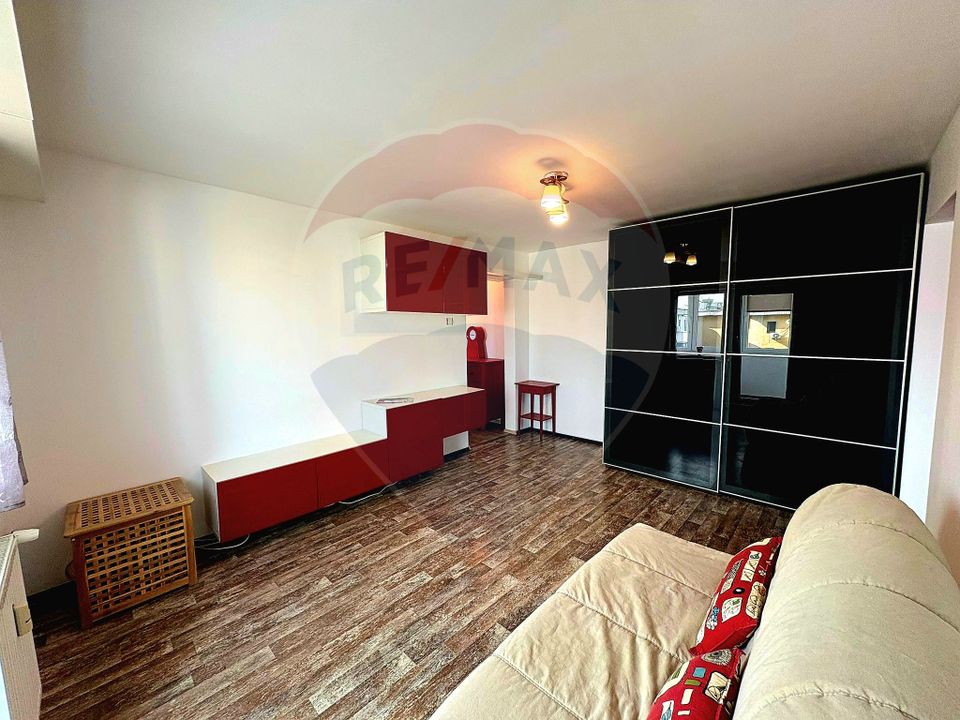 Apartament 2 camere, mobilat si utilat nou, gata de mutare, Boul Rosu