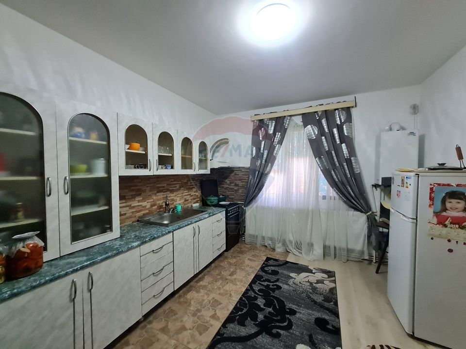 5 room House / Villa for sale, Central area