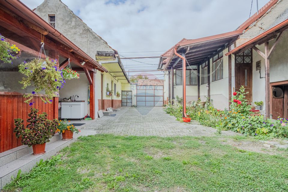 COMISION 0%| CASA DE VANZARE| 4 CAMERE| TEREN 597 MP|