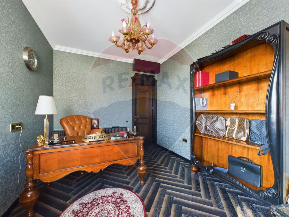 16 room House / Villa for sale, Parcul Carol area
