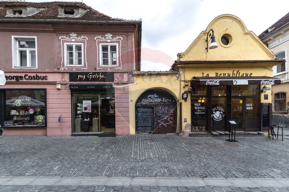 Garsonieră de închiriat– Strada Republicii 31/ Comision 0%