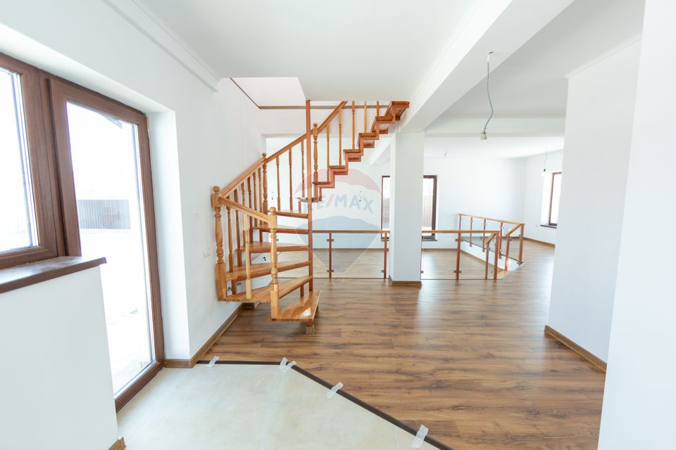 Casă Modernă la Cheie | 4 Dormitoare | 590 mp Teren | Tărlungeni