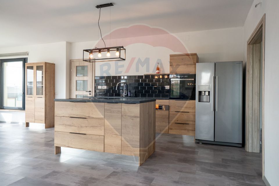 4 room House / Villa for sale