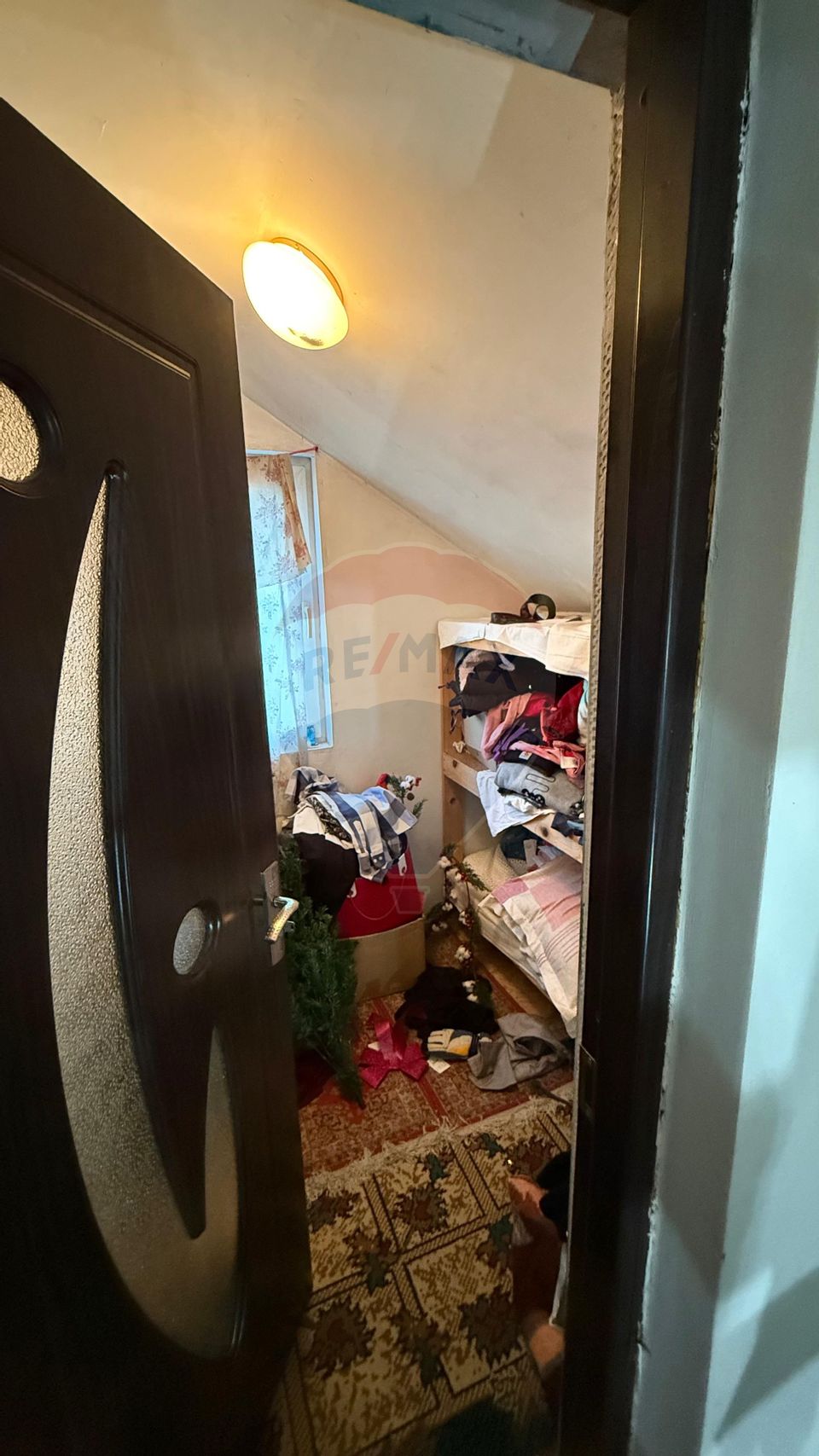 5 room House / Villa for sale, Est area