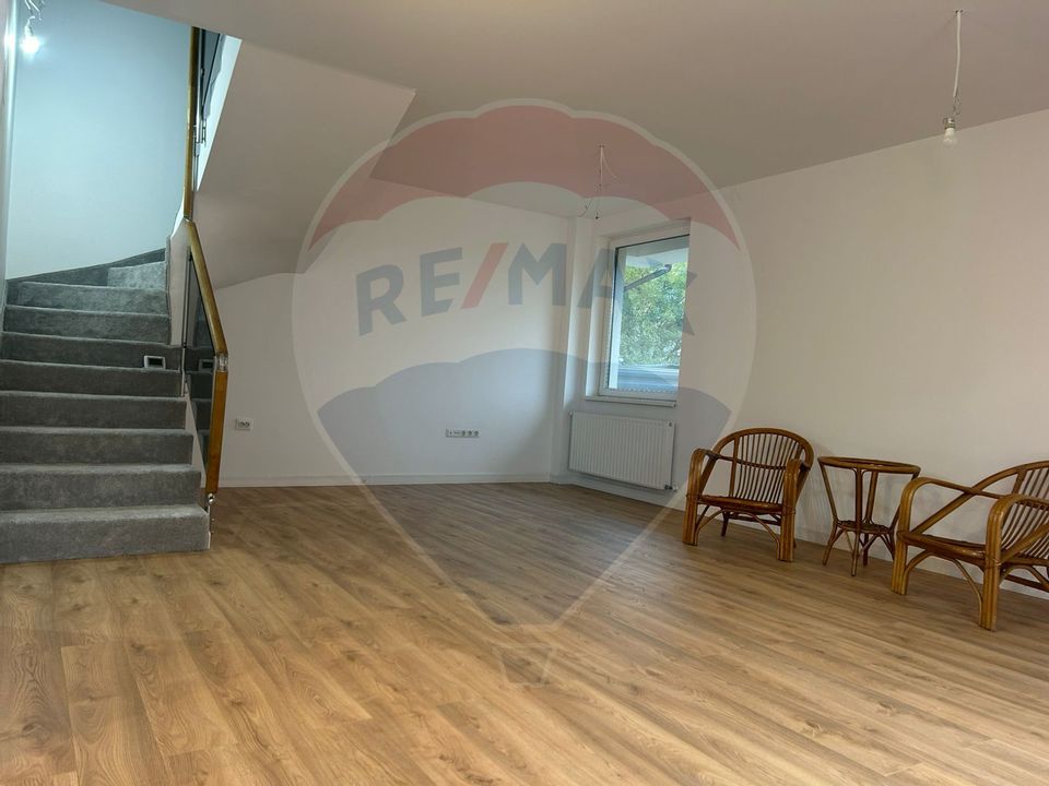 4 room House / Villa for sale