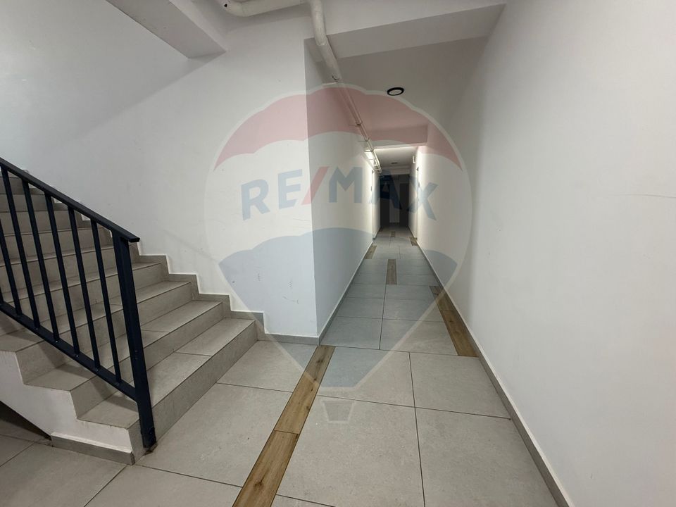 Apartament cu 3 camere, 2 bai și loc de parcare