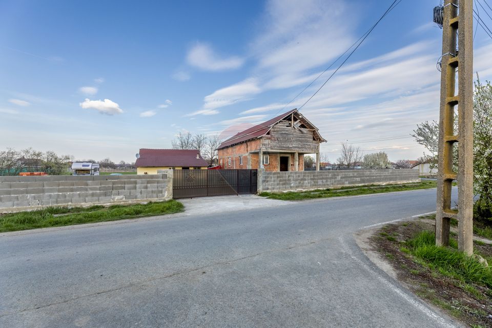 4 room House / Villa for sale