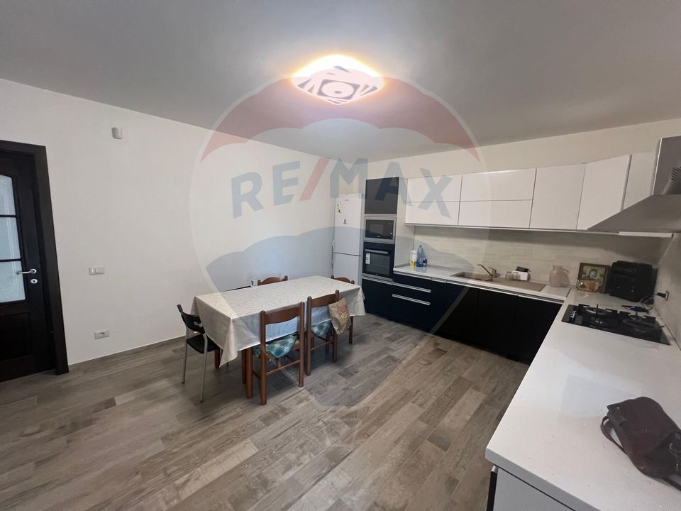 4 room House / Villa for sale, Sud-Est area