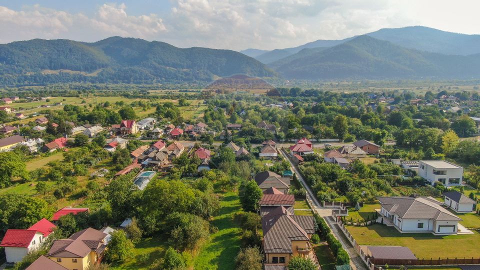 Casă / Vilă cu 6 camere de vânzare