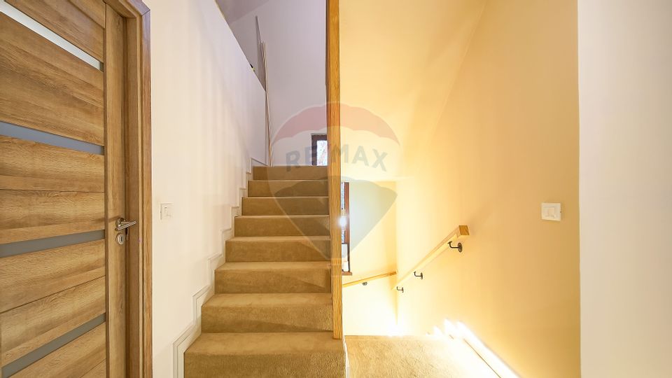 COMISION 0% | Casă tip duplex de vânzare | 5 camere | Cartier Izvor |