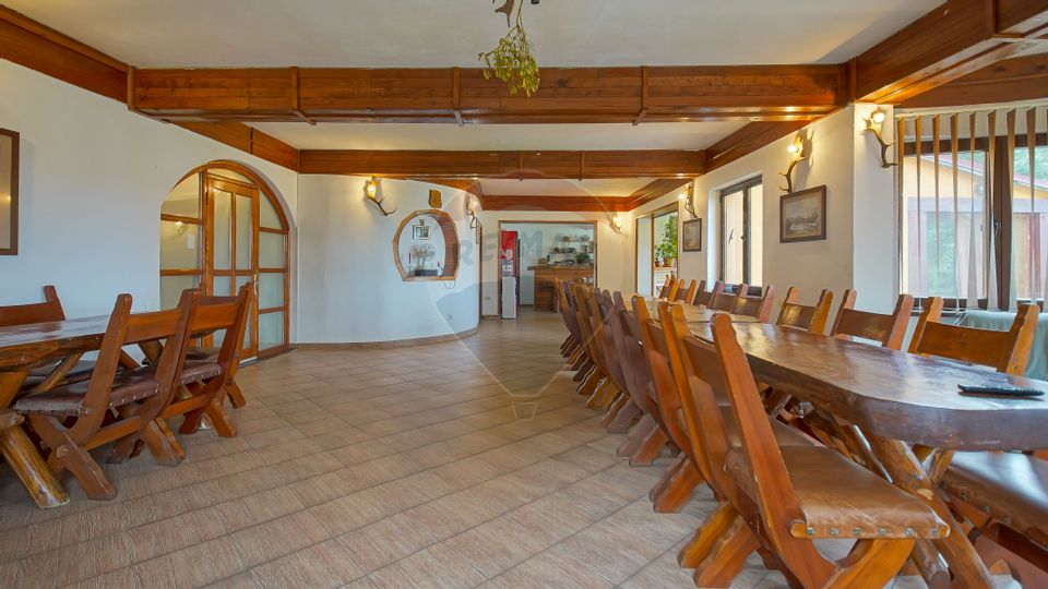 Vilă S+P+E+M | 878 mp utili | teren 1.404 mp | în Poiana Brașov