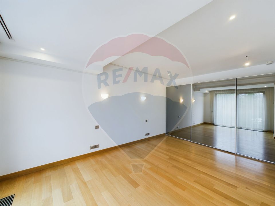 3 rooms apartment for rent| Spring| parking space