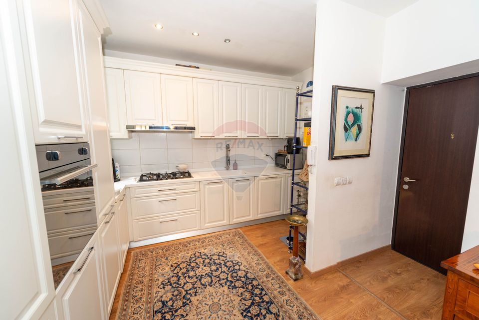 3 room Apartment for sale, Decebal area